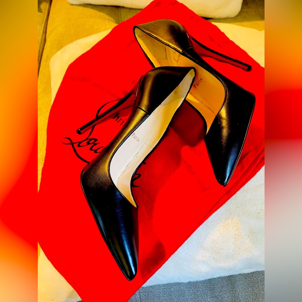 CHRISTIAN LOUBOUTIN. Brand new, never worn. Comes with original dust bags,